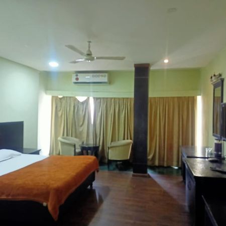 Hotel Skylark Nagpur Esterno foto