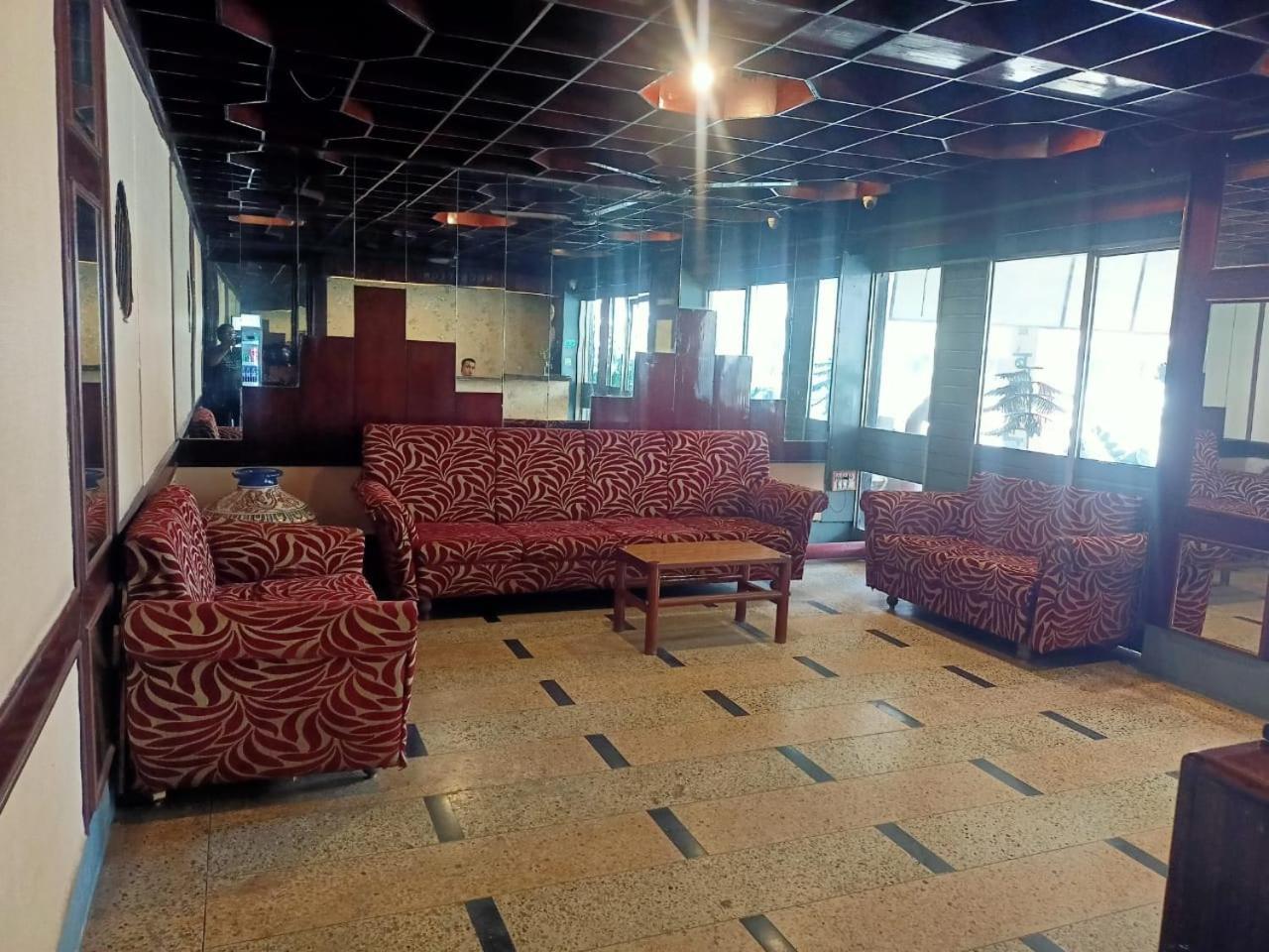 Hotel Skylark Nagpur Esterno foto