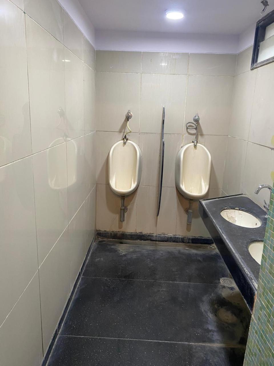 Hotel Skylark Nagpur Esterno foto